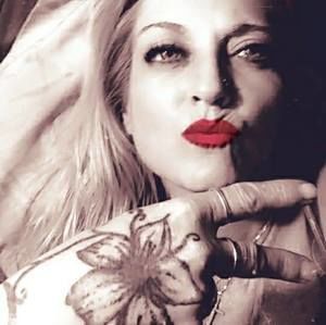 Meet your Posher, Robin